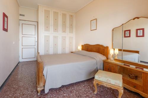 Metaxa Seafront Apartment