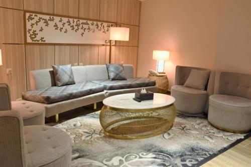 Posezení v ubytování Midan Hotel & Suites Al Aziziya