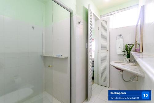 Ванная комната в Casa a beira mar com 4 suites e muito conforto