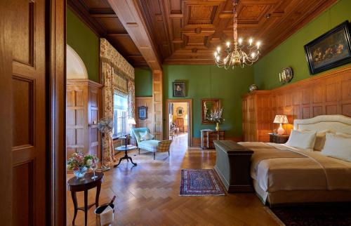 Photo de la galerie de l'établissement Schlosshotel Kronberg - Hotel Frankfurt, à Kronberg im Taunus
