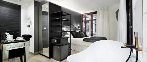 Pension Ama Bilbao Image