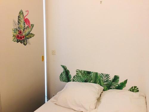 studio cosy et moderne au couchant situé 150m de la plage -avec PARKING GRATUIT PRIVE - 25m2 - climatisé - balcon - wifi gratuit