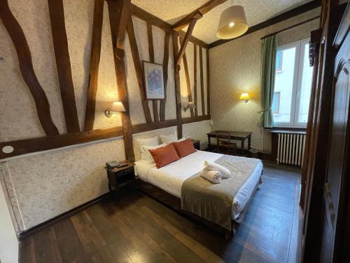 Gallery image of Hotel Morand in Rouen