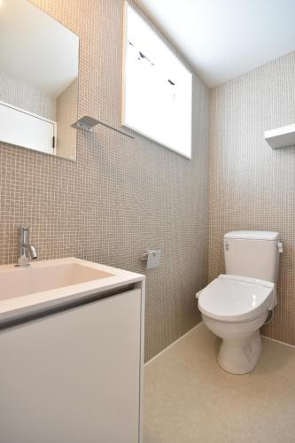 Ένα μπάνιο στο neko neko apartment