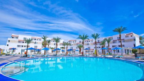 Albatros Sharm Resort - By Pickalbatrosの敷地内または近くにあるプール
