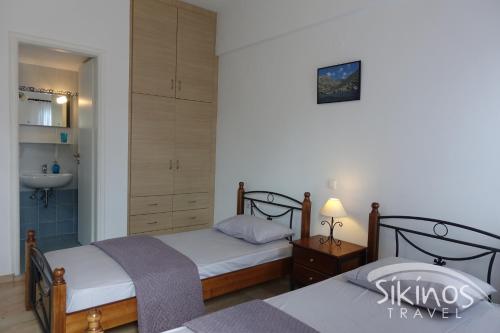 Postel nebo postele na pokoji v ubytování Comfy Room with Adorable View
