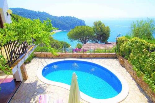 Villa Mediterrania (España Lloret de Mar) - Booking.com