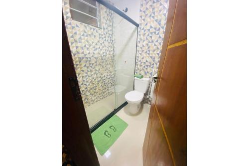 Bilik mandi di Suítes da Any