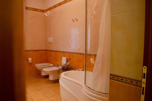 A bathroom at Residence Comfort