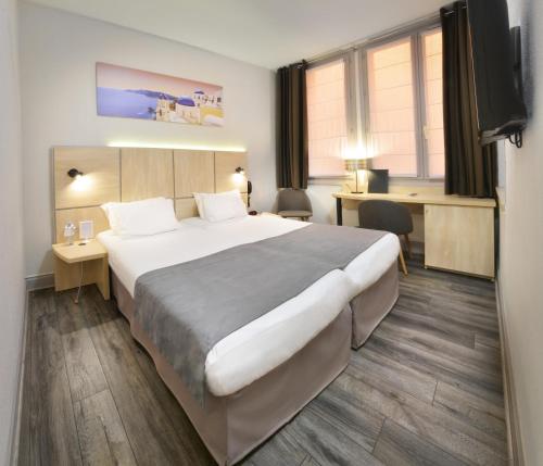 Кровать или кровати в номере Best Western Lyon Saint-Antoine