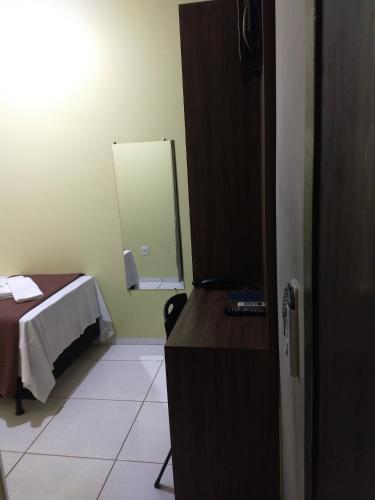 Katil atau katil-katil dalam bilik di Hotel Vale Do Ivinhema