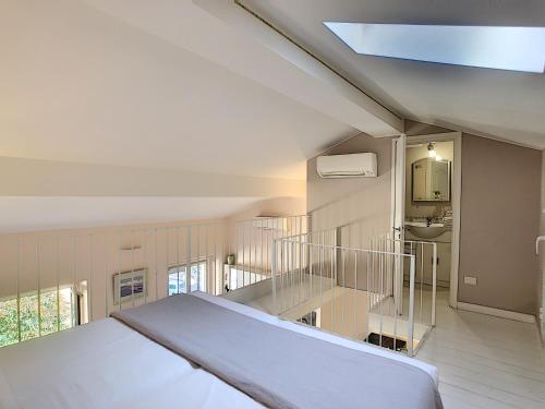 Gallery image of Nestor&Jeeves - LE DUPLEX - Central - Very close sea in Nice