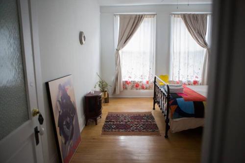 Object Hotel 1BR Shared Bath Room 2C – Photos 2