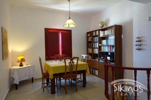 Gallery image of Anna's House in Sikinos