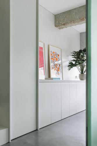 Luz Apartment by Olala Homes
