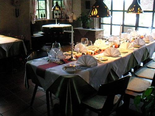 ห้องอาหารหรือที่รับประทานอาหารของ Hotel Tannenhof