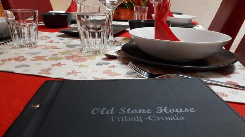 Old Stone House – Photos 2
