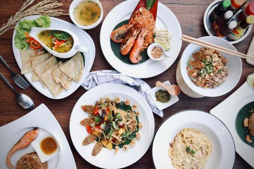 Mad på hotellet eller i nærheden