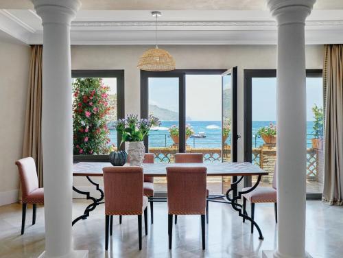 Foto dalla galleria di Villa Sant'Andrea, A Belmond Hotel, Taormina Mare a Taormina