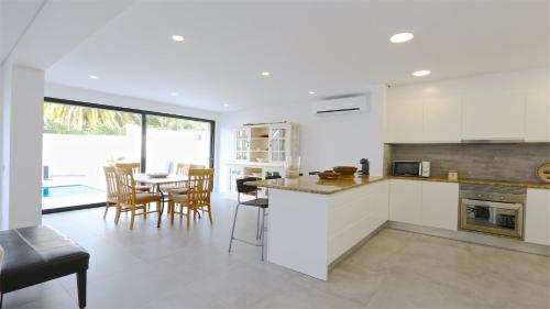 Marina Parque 211-CleverDetails, Located in the Marina, Private Pool