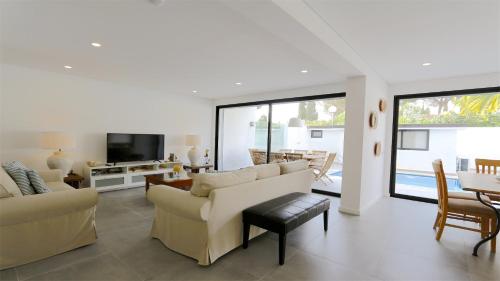 Marina Parque 211-CleverDetails, Located in the Marina, Private Pool