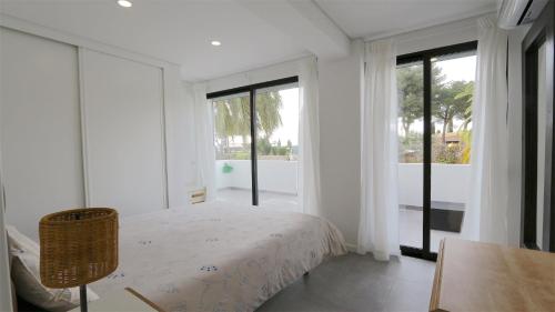 Marina Parque 211-CleverDetails, Located in the Marina, Private Pool