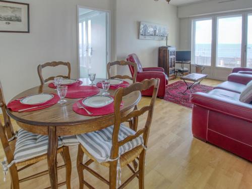 Apartment Les Terrasses-2 by Interhome