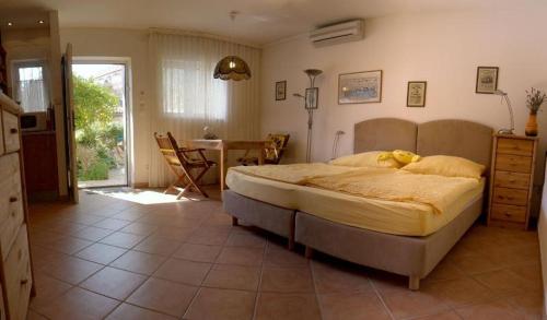 Studio Apartment Hvar (221-1)
