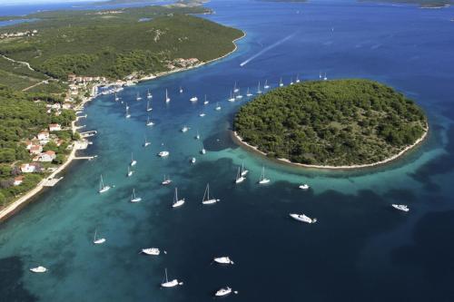 Robinson House Zut (3467)