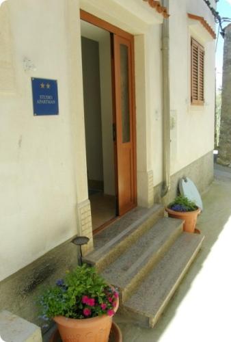 Gambar di galeri bagi Apartment in Susak with air conditioning, W-LAN (3865-1) di Susak