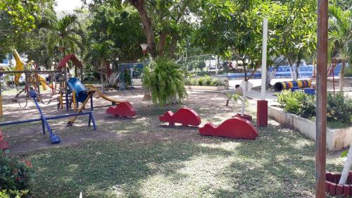 Otroško igrišče poleg nastanitve Confort La Española