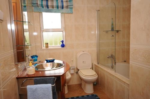 Phòng tắm tại Albufeira Villa Okapi