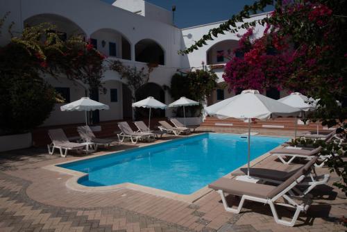 Bazén v ubytování Boutique Hotel Tilos Mare nebo v jeho okolí