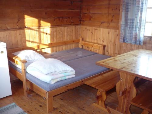 Vuode tai vuoteita majoituspaikassa Camping Tornio