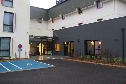 Kyriad Saint Quentin en Yvelines - Montigny