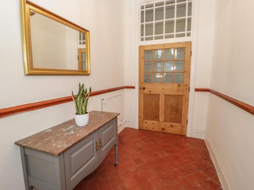 Billede fra billedgalleriet på 1 Tyn Y Caeau Apartment i Menai Bridge