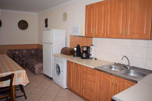 Holiday home in Siofok - Balaton 40757 8600 Siófok, Mikszáth Kálmán u. 81/A kép - 3
