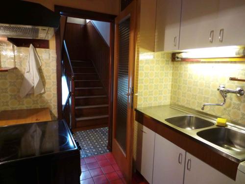 Kuchyňa alebo kuchynka v ubytovaní Apartment in Kastav 39570