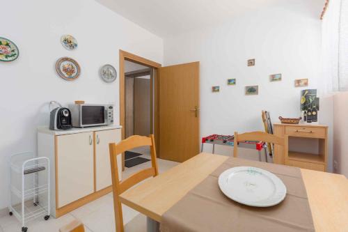 Zdjęcie z galerii obiektu Holiday home in Vizinada/Istrien 40326 w mieście Vižinada