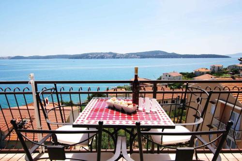 Apartment in Seget Donji 40146, Trogir, Croaţia