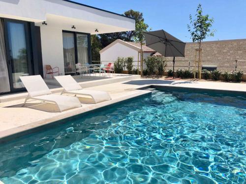 Holiday home in Barbat - Insel Rab 38124