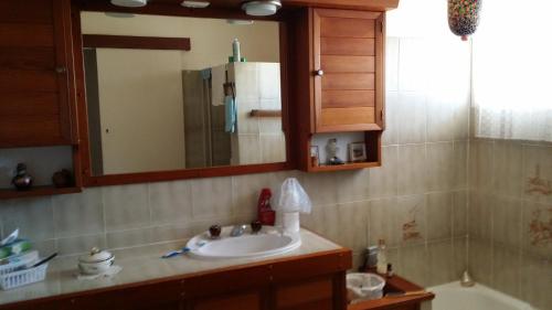 A bathroom at Baringa Bed & Breakfast