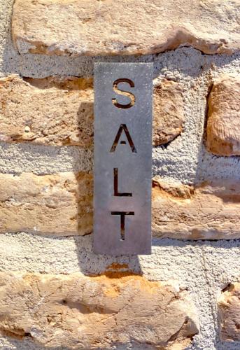 Salt - Mediterranean Design in Old Town