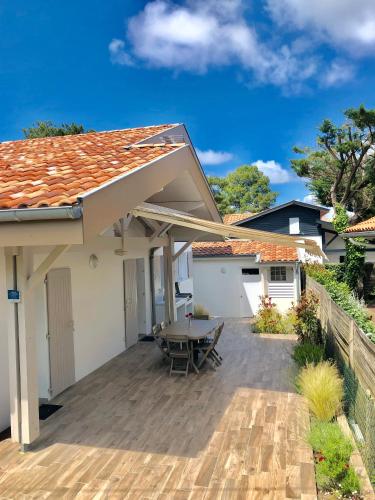 Villa La Plage Pour 7 Personnes A Proximite Du Port De Plaisance