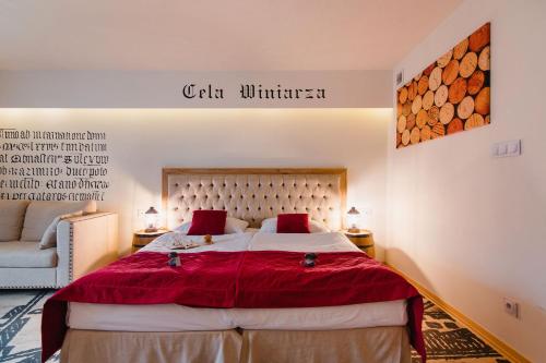 Postel nebo postele na pokoji v ubytování Hotel Podklasztorze