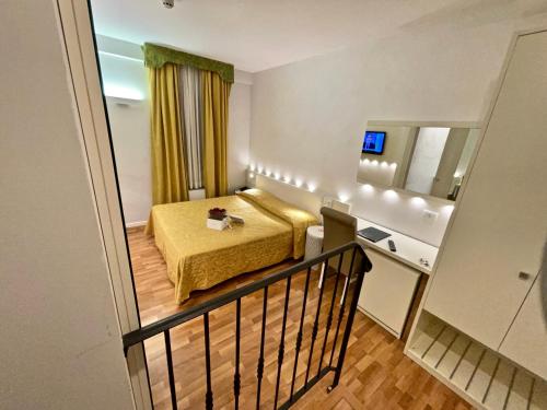 Una cama o camas en una habitación de Hotel Vivit ***S