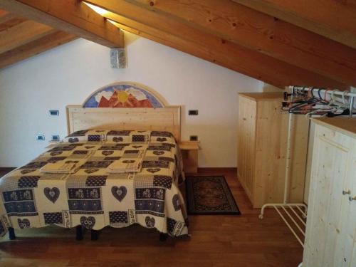 Letto o letti in una camera di Holiday home in Velo d Astico 25854