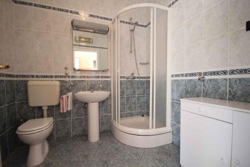 Fotografie z fotogalerie ubytování Apartments in Malinska/Insel Krk 12947 v destinaci Malinska