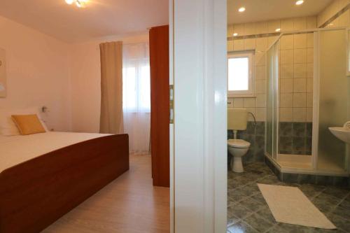 Koupelna v ubytování Holiday Homes in Porec - Istrien 10234