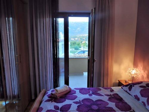 Postel nebo postele na pokoji v ubytování Apartment in Jasenice 35406